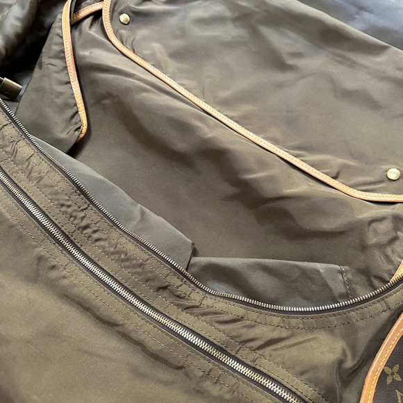 Vintage, Brown Leather Louis Vuitton Monogram Garment bag with canvas strap - Picture 13 of 16